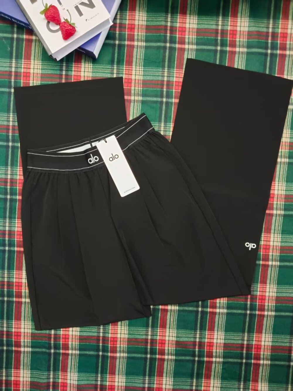 🔮Alo Yoga Suit Up Trouser Relaxed Fit (Regular： 30”Inseam）🧸Chic & Versatile - Picture 6 of 9